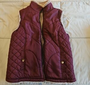 Purple Quilted Vest with Stand-Up Collar and Zipper Closure